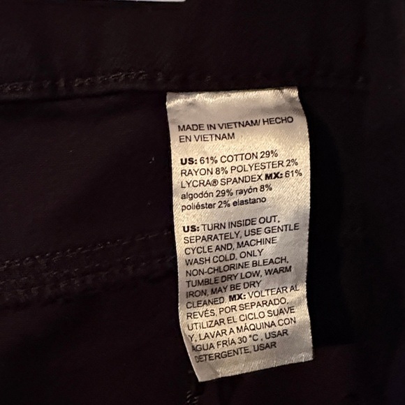 Chico's NWT So Slimming Girlfriend Slim Leg Women's Black Jeans - Picture 10 of 10